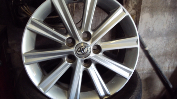 ขายล้อแม็กติดรถขอบ17  5รู114มี1วงไว้ทำอะไหล่