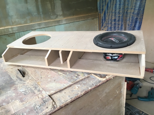 ขายตู้ซับ 10 นิ้ว วีโก้ 4 ประตู