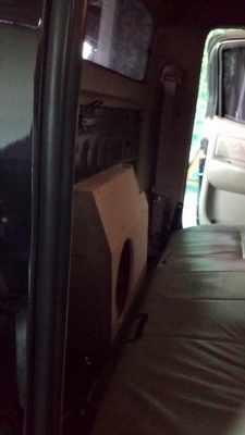 ขายตู้ซับ 10 นิ้ว วีโก้ 4 ประตู