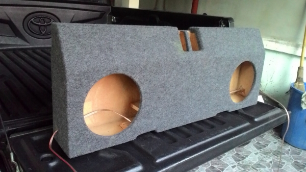 ขายตู้ซับ 10 นิ้ว วีโก้ 4 ประตู