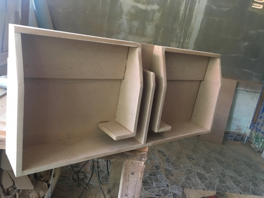 ขายตู้ซับ 10 นิ้ว วีโก้ 4 ประตู