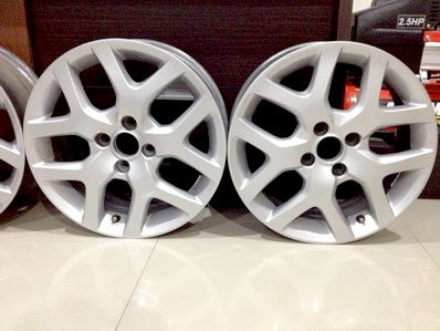 แม็กซ์16นิ้วรุ่นก้านตัว Y 4รู100 6นิ้ว แท้ ฝากลางมีให้ครบ ไม่คดไม่ดุ้ง ตจว ส่งได้ครับ