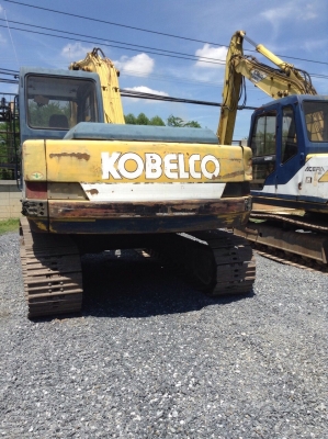 รถขุด KOBELCO รุ่น SK120