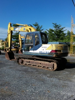 รถขุด KOBELCO รุ่น SK120