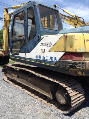 รถขุด KOBELCO รุ่น SK120