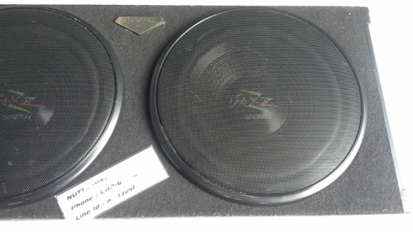 ตู้ซัพพร้อมลำโพงดอก 12 นิ้ว ของ Clarion Addzest มือสองญี่ปุ่น