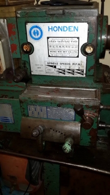 เครื่องกลึง 4 ฟุต ไฟบ้าน สภาพใช้งาน 40000 บาท 0814583376 เอกปทุม