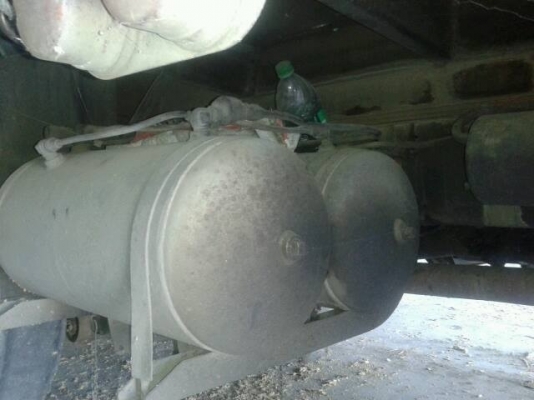 ขาย 10 ล้อ หัวยาวเพลาเดียว ช่วงล่างใหญ่ คานหน้าร็อกกี้ เบรคลมดัน