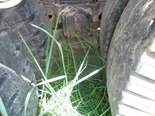 ขายหัวลาก HINO FM1M2เพลาคัสชีเดิมยังไม่ได้เลื่อนช่วง