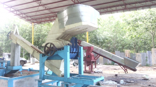 เครื่องโม่พลาสติก เครื่องโม่พลาสติก