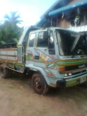 ***ขายแล้วครับขอบคุณ Truck2hand ขาย6ล้อดั้มดิน5คิว ISUZU ROCKY FRR175 6BG1 เครื่องดี แรงดี ประหยัด เกียร์ไม่หลุด ช่วงล่าง Fหน้าหลัง คัสซีดี ไม่ปะไม่ดาม กระบะดั้มข้างเนียมสภาพดี พื้นดีข้างดี ไม่ผุ ไม่โก่ง 3.60ม.ยิงหน้า ดั้มดีไม่มียุบ หัวเก๋งดีภายในดีคอนโซล