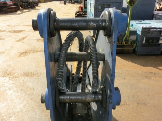 หัวเจาะ MBK MBK1400N#2834N ใช้กับรถขุด 20 ตัน สนใจโทร. 080-6565422 (หนิง)