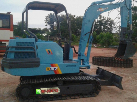 ขายรถแบคโฮ YANMAR B37