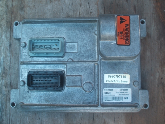 ecu ISUZU D-MAX กล่องเครื่องCOMMOMRAIL TURBO 2500 ecu ISUZU D-MAX กล่องเครื่องCOMMOMRAIL TURBO 2500