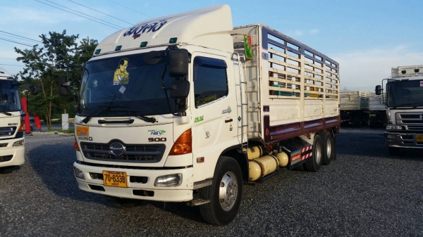 HINO.FL.1.J.เเก๊ซCNG.แท้ห้าง.260เเรง.รถปี2010กระบะยาว..7.50เมตรสภาพพร้อมใช้
