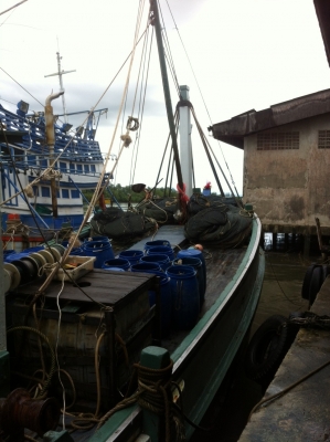 ขายเรือประมง พร้อมอุปกรณ์ เรือลาก ขายเรือประมง พร้อมอุปกรณ์ เรือลาก