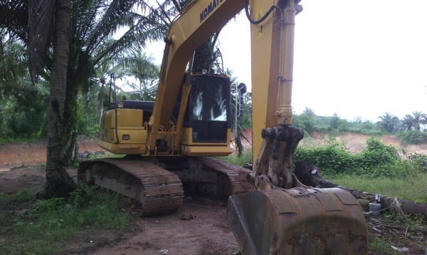 รถแบคโฮ  KOMATSU  PC 160 - 8  ( รถทำงาน 5,xxx กม. )  สนใจติดต่อ 081 - 6079515