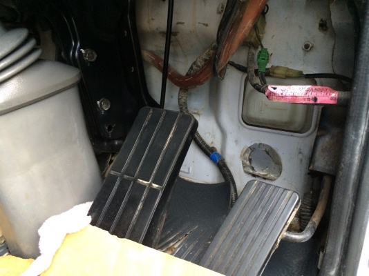 ขายด่วนสิบล้อหัวคัสซี1Jสมอเงิน ปี44 คัสซีสวยทั้งเส้น รถเดิมบาง## จัดแนนซ์ได้