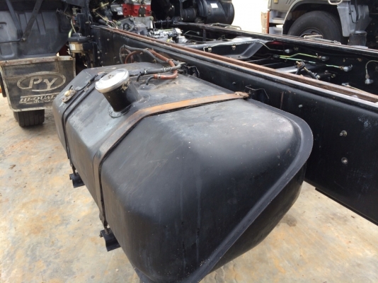 ขายด่วนสิบล้อหัวคัสซี1Jสมอเงิน ปี44 คัสซีสวยทั้งเส้น รถเดิมบาง## จัดแนนซ์ได้