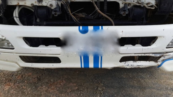 รถฮีโน่ 6  ล้อดั้ม  220 แรงม้า. ปี 50  ( รถวิ่ง 1xx,xxx กม. )  สนใจติดต่อ  081 - 6079515