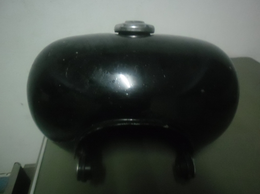 ขายถังฮอนด้า 4สูบ  สภาพสวยๆไม่ผุครับ