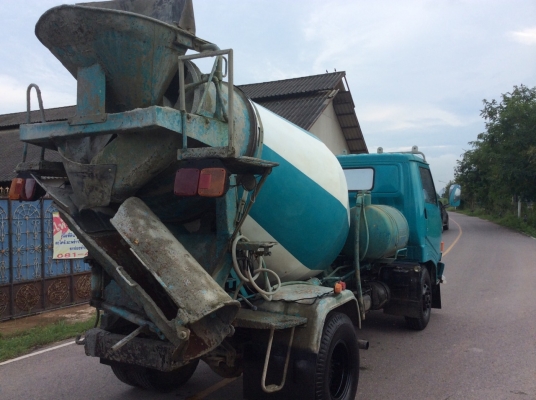 HINO 6ล้อ รถโม่ปูน 3คิว เครื่อง185แรง พาว์เวอร์ รถสวย ครัทซีดี พร้อมใช้งาน(มีเล่มพร้อมโอน) ขาย 600,000 บาท