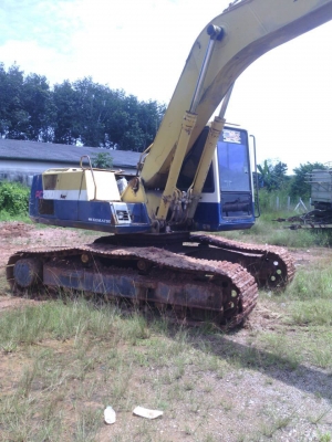 แม็คโฮ KOMATSU 200 รุ่น5 ขาย 700,000 บาท (จิโรจน์ 089-8749006 เจ้าของ)