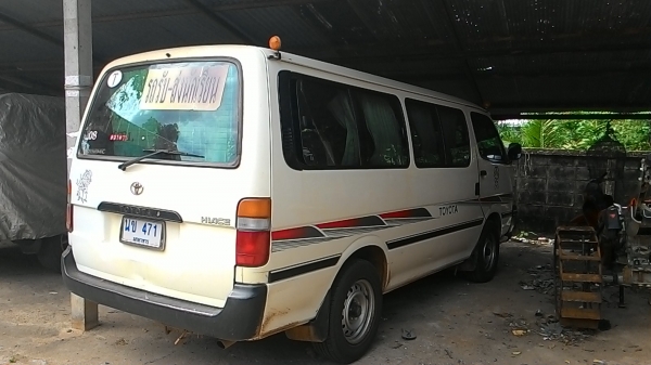 ขายtoyota hiace ดีเชล 3000 ปี2003