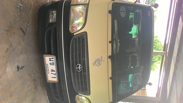 ขายtoyota hiace ดีเชล 3000 ปี2003