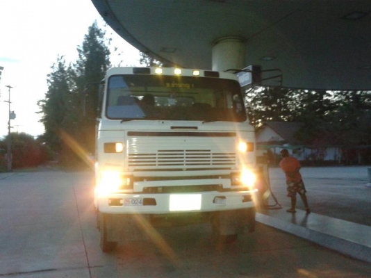 ขาย10ล้อลากแบ็คโค200 นิสสัน UDปี38 สภาพพร้อมใช้งานเอกสารเล่มทะเบียนพร้อมโอน จัดไฟแนนซ์ได้ พ.เพาเวอร์ เครื่องดี แชชซีสวย จัดไฟแนนซ์ได้ 380,00-400,000