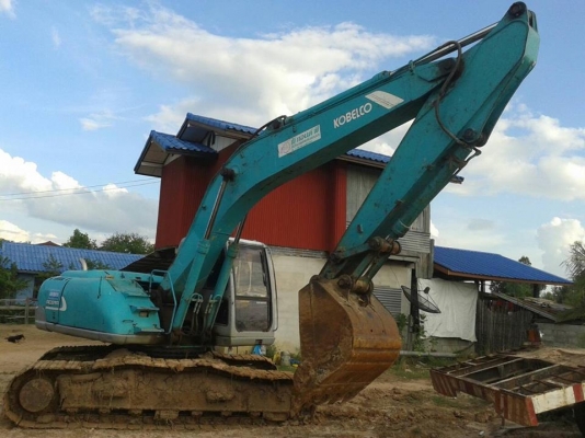 ขายรถขุดแบ็ค SK200-5 SUPER มาร์คไฟว์ซุปเปอร์ ไฟฟ้าเต็ม เก่านอก2ปี เอกสารเล่มทะเบียน สภาพเดิมสวย แอร์เย็น สภาพพร้อมลุยงานเก่านอกใช้งาน2ปี จัดไฟแนนซ์ได้