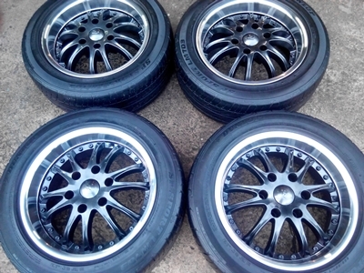 ล้อขอบ17 6รู สภาพวิ้งๆ