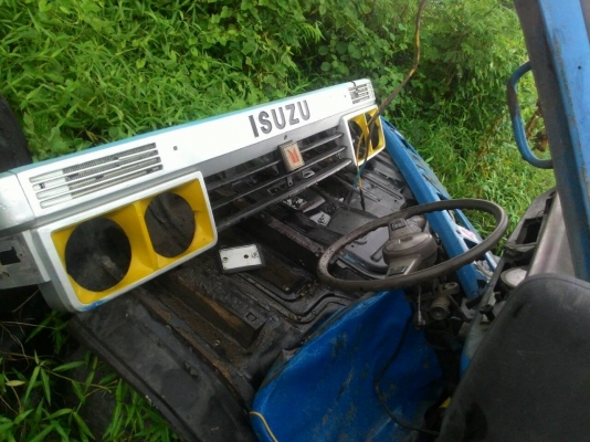 หัวอีซูซุTLแผงหน้าติดจอ กระจกอุปกรณ์ครบ+กระปุกพวงมาลัยครบ