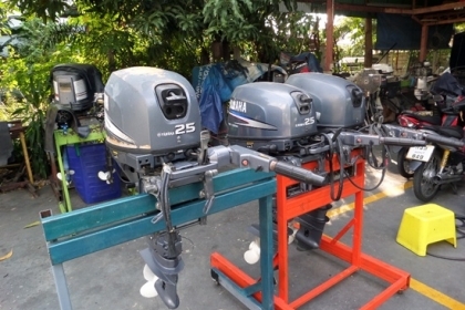 ขาย เครื่องเรือ YAMAHA 25 แรง 4 จังหวะ เครื่องติดง่ายเดินดี สภาพพร้อมใช้ ตอนนี้มี 3 ตัว ราคา 55,000  58,000  65,000