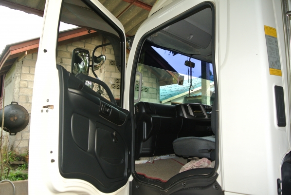 HINO  FC9J  มือหนึ่งออกห้าง