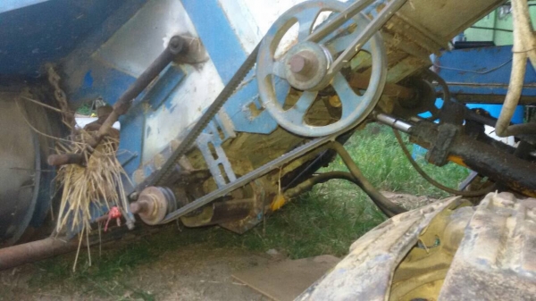 ขายถูกๆ (165.000) รถเกี่ยวข้าว ต้นหว้าการเกษตร รองกระสอบ ขายถูกๆ (165.000) รถเกี่ยวข้าว ต้นหว้าการเกษตร รองกระสอบ