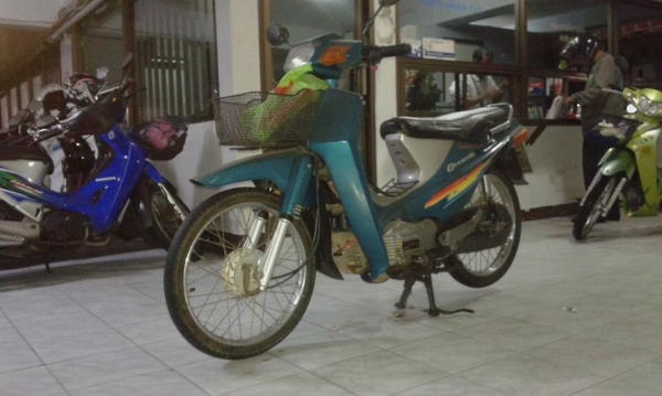 ปรับราคาเหลือ 5000 ขายซูซูกิ คริสตัล มีทะเบียนแต่ไม่โอน เครื่องดีใช้งานได้ปกติ