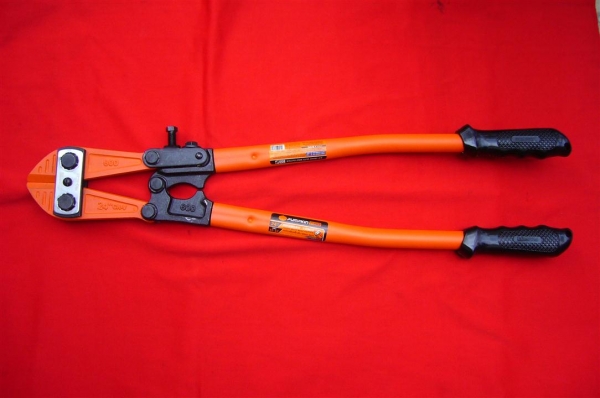 กรรไกรตัดเหล็กเส้น PUMPKIN PRO รุ่น งานหนัก ขนาด 24 "