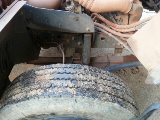 รถฮีโน่ 6 ล้อดั้ม 175 แรงม้า. ปี 54  ( รถวิ่ง 11x,xxx กม. )  สนใจติดต่อ 081 - 6079515