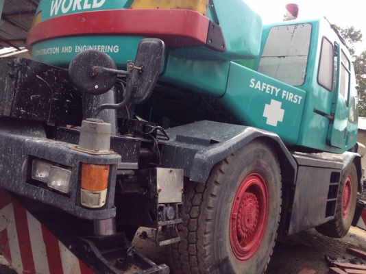 รถเครน 4 ล้อ KOBELCO  / RK 250 - 3  เครน 25 ตัน.  สนใจติดต่อ  081 - 6079515