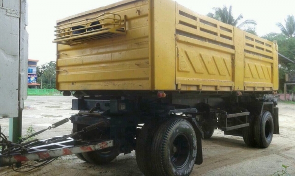 ขายหางพ่วง สามมิต 2 เพลา. ปี 45  สนใจติดต่อ  081 - 6079515