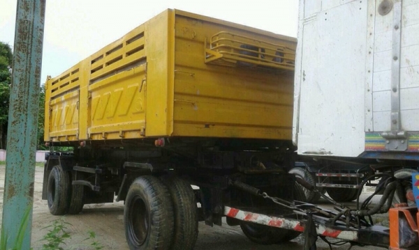 ขายหางพ่วง สามมิต 2 เพลา. ปี 45  สนใจติดต่อ  081 - 6079515