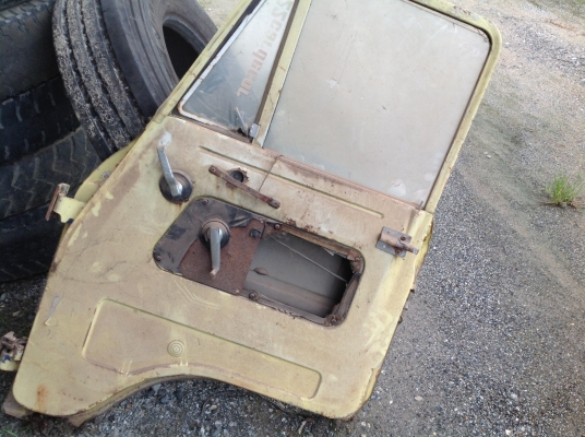 ขายประตูรถฮีโน่ km545สภาพดีไม่ผุ ขายประตูรถฮีโน่ km545สภาพดีไม่ผุ