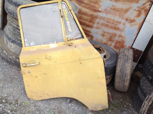 ขายประตูรถฮีโน่ km545สภาพดีไม่ผุ