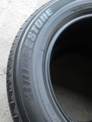 205/60R16 BRIDGESTONE TURANZA GR90   ปี2012  ไม่มีปะ  มี 2 เส้น  TEL.081-427-3941