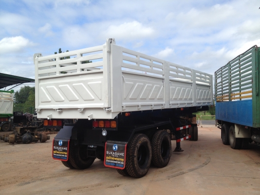 มีหางเซมิ 2 เพลา ยาว 9.10 เมตร ขายค่ะ มี 2 คันต่อใหม่หมดทุกชิ้นค่ะ พร้อมใช้ คุยกันก่อนค่ะ จัดไฟแนนซ์ได้ค่ะ โทร.085-3034416  091-8790642