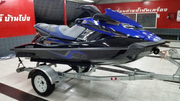 ขายด่วน YAMAHA FX CURISER 2014 280HP เรือวิ่ง20ชั่วโมง แถมเทลเลอร์ใหม่ ผ้าคลุมyamaha แท้ เสื้อชูชีพ jet pilot ซื้อมารวมทั้งหมด 660,000  ขายเพียง 550,000  ด่วนนะครับ
