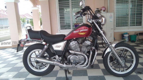 รถจักรยานยนต์ ยี่ห้อ HONDA HARLEY DAVIDSON รถจักรยานยนต์ ยี่ห้อ HONDA HARLEY DAVIDSON