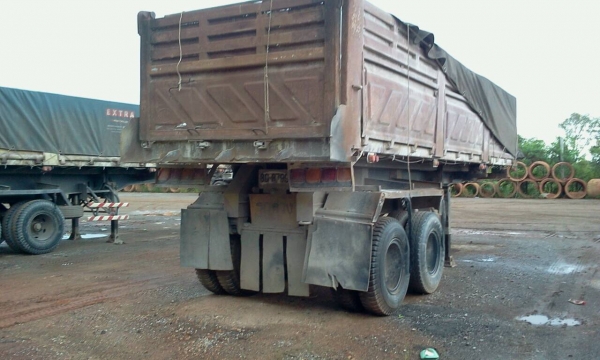 หางเทเลอร์เซมิคดั้ม2คาน ของSMM สามมิตร ยาว8ม. ยางสวยดี...