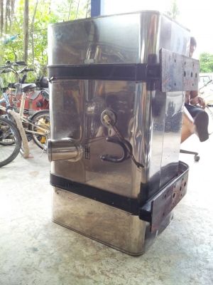 ถังน้ำมันเหลส ขนาดจุ 300 ลิตร